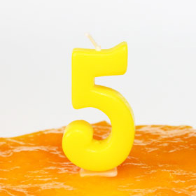 ナンバーキャンドル「5」